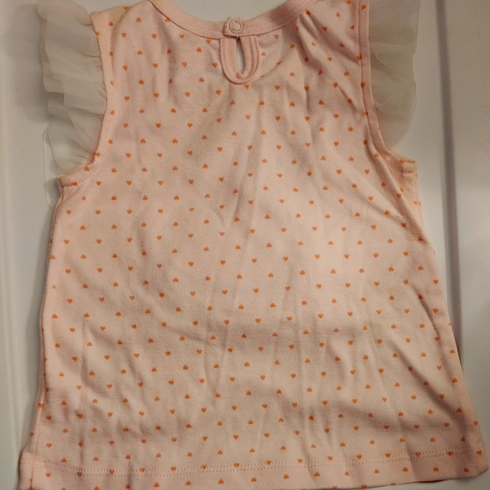 2 piece Pajamas brand is swiggle with swans princess 12 mos